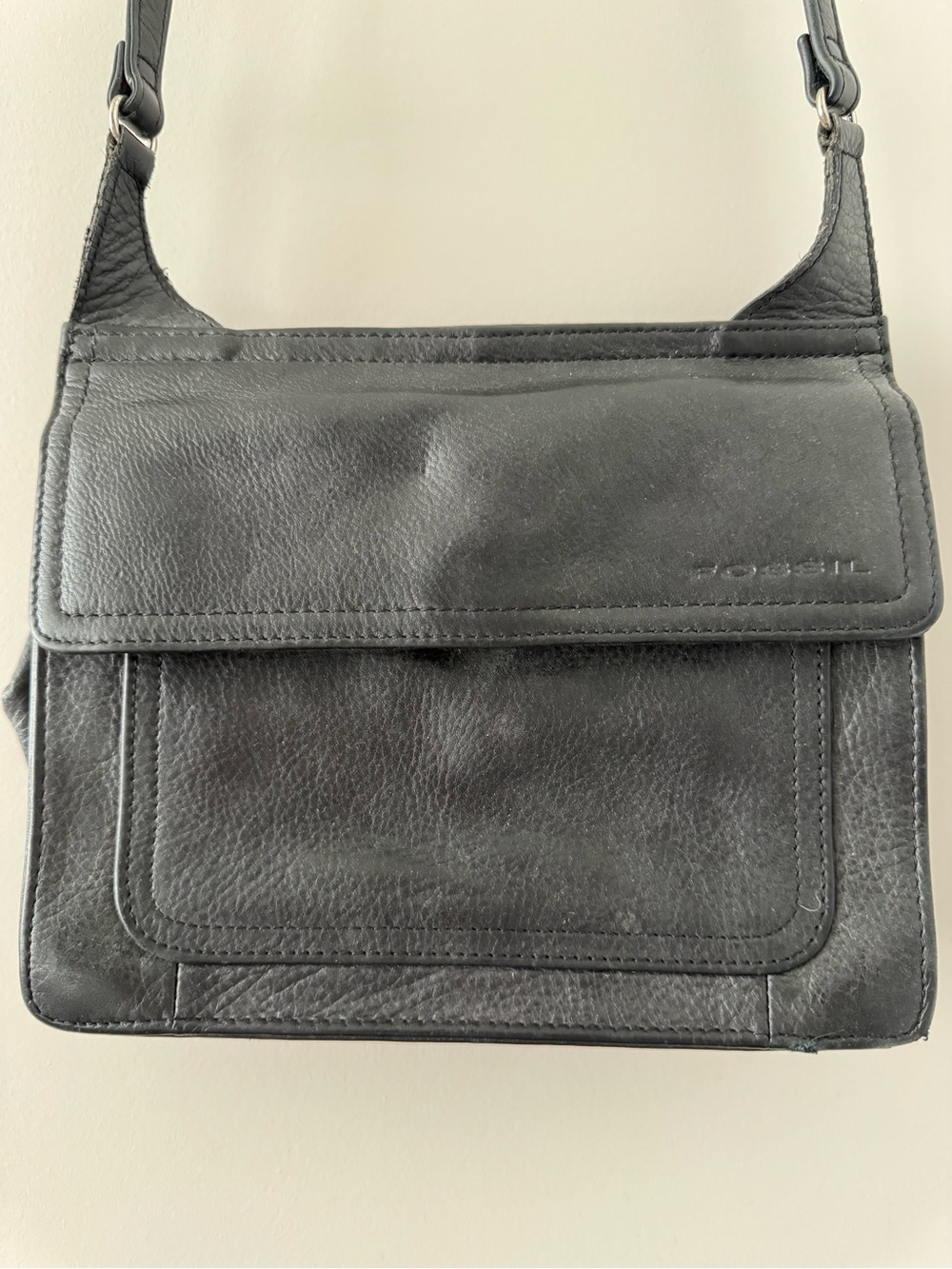 Fossil Black Leather Messenger Bag with Front Flap